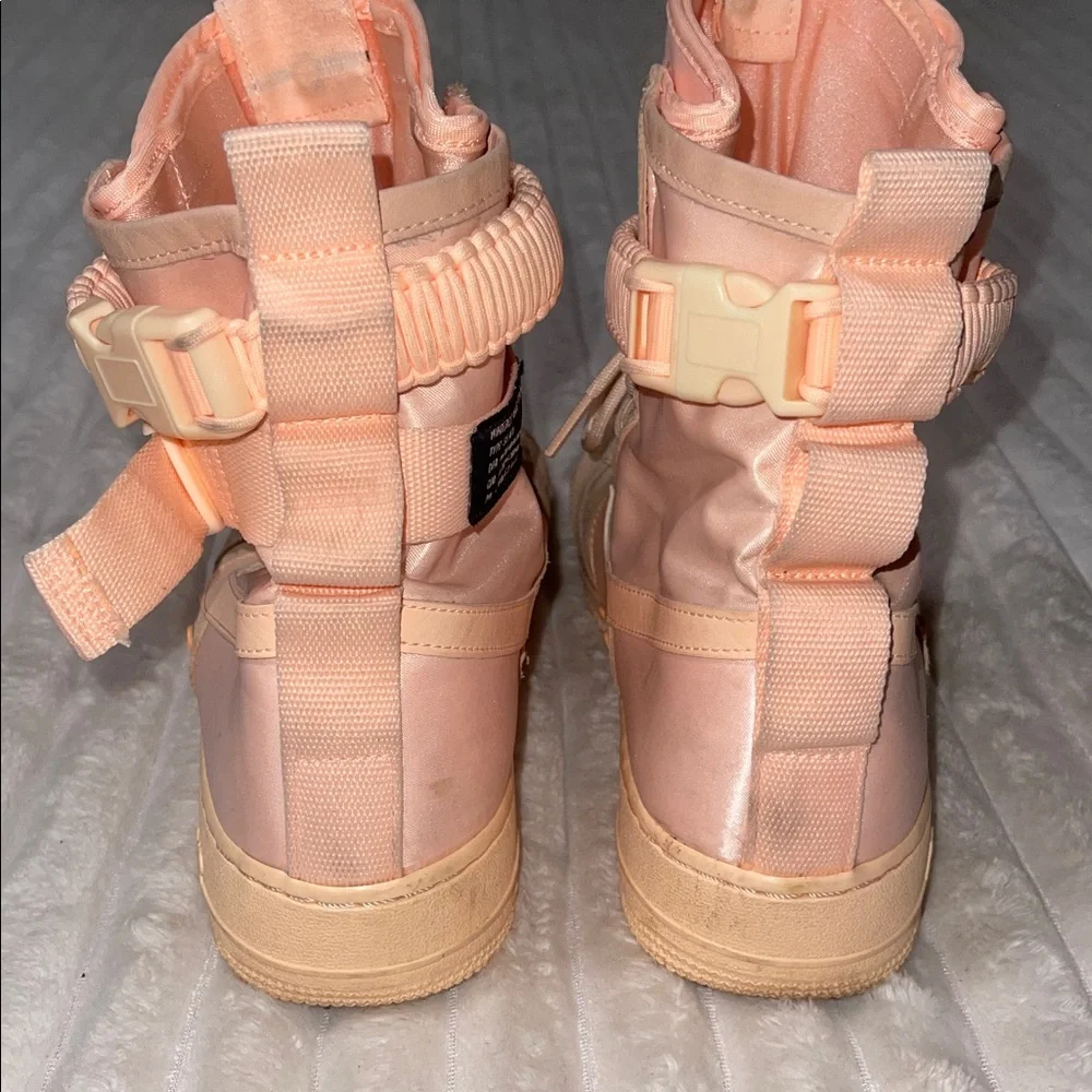 Nike Special Field Air Force 1 in “Orange Pulse” | Size 11 Women